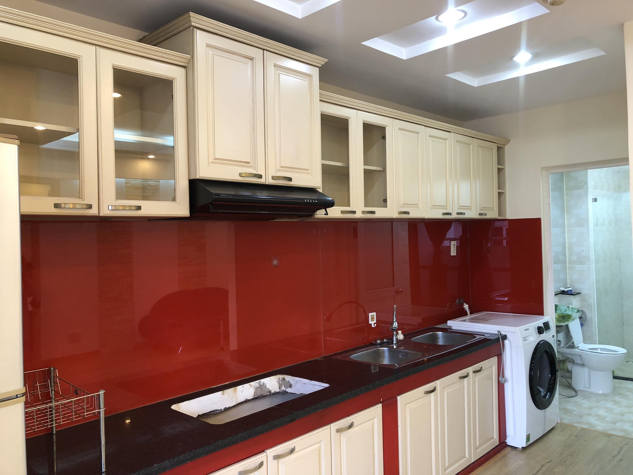 Cần Cho Thuê Căn hộ Central Garden Quận 1, Dt : 78 m2, 2PN, 2WC, Giá : 12 tr/th