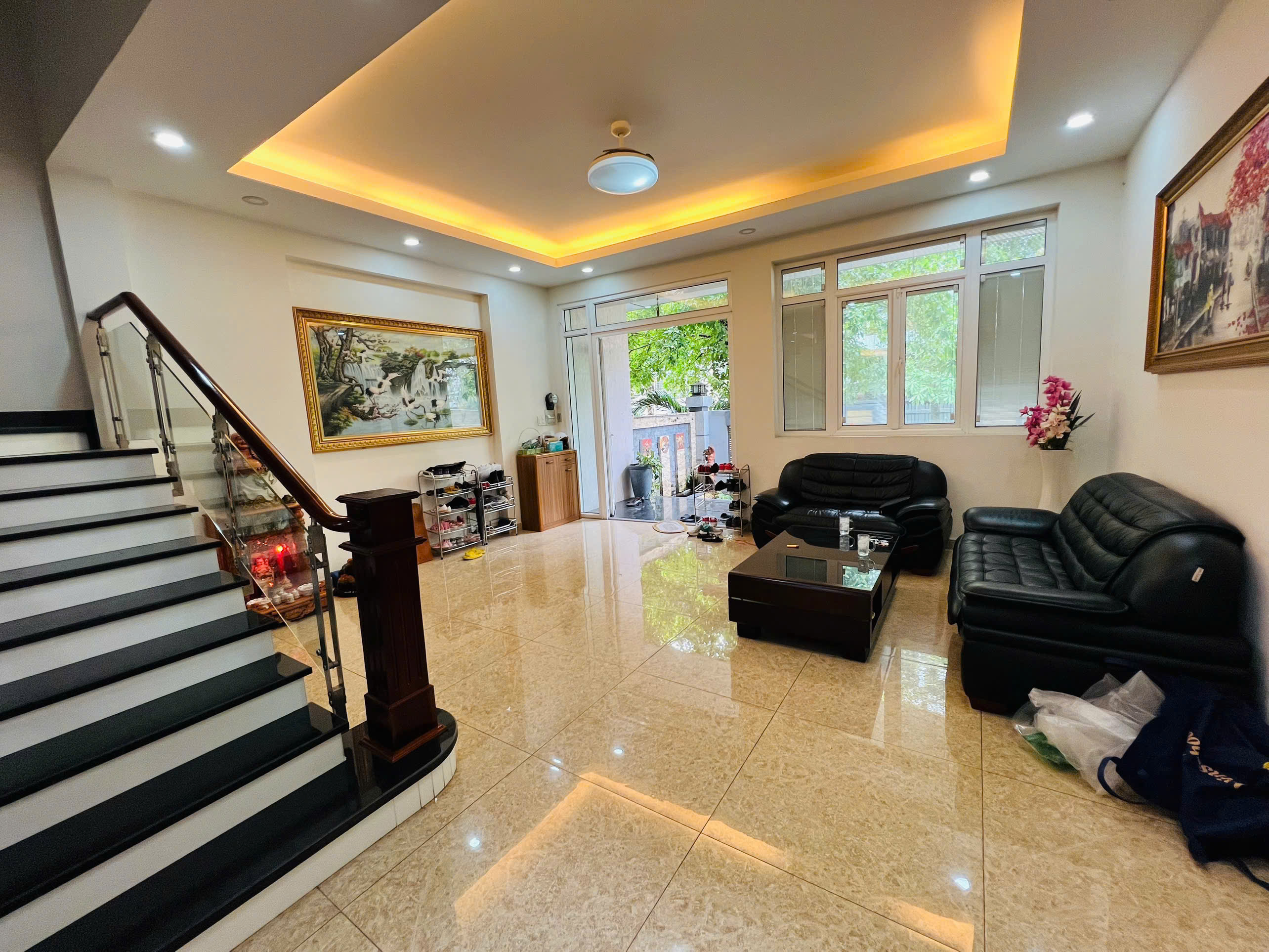 Bán nhà phố Đặng Thùy Trâm, ngang 6m, đường 12m, có hầm, tặng nội thất cao cấp Bán nhà phố Đặng Thùy Trâm, ngang 6m, đường 12m, có hầm, tặng nội thất cao cấp