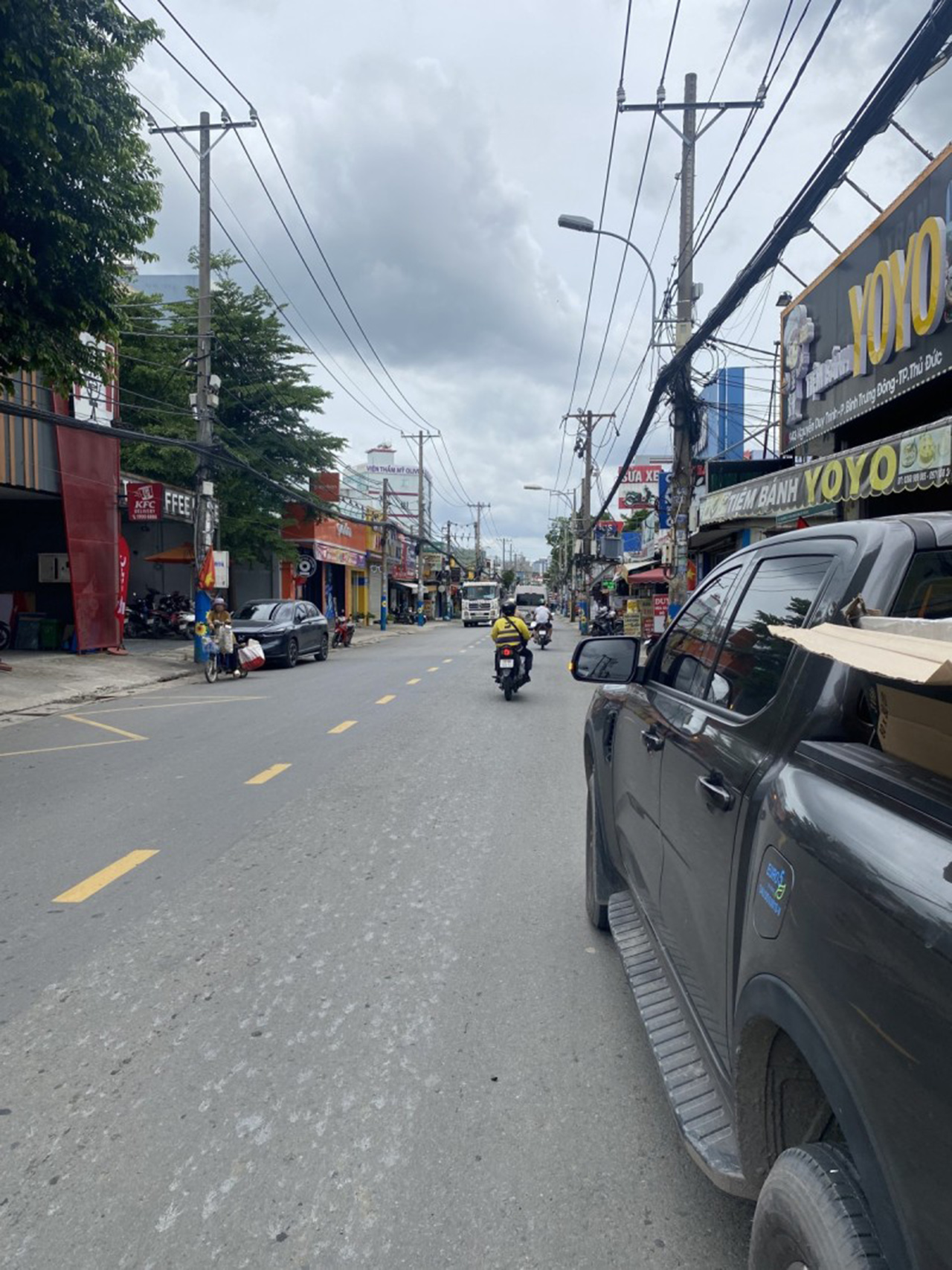 Bán nhà mặt tiền Nguyễn Duy Trinh Q2, gần chợ Tân Lập, ngang 10.5m, đang cho thuê
