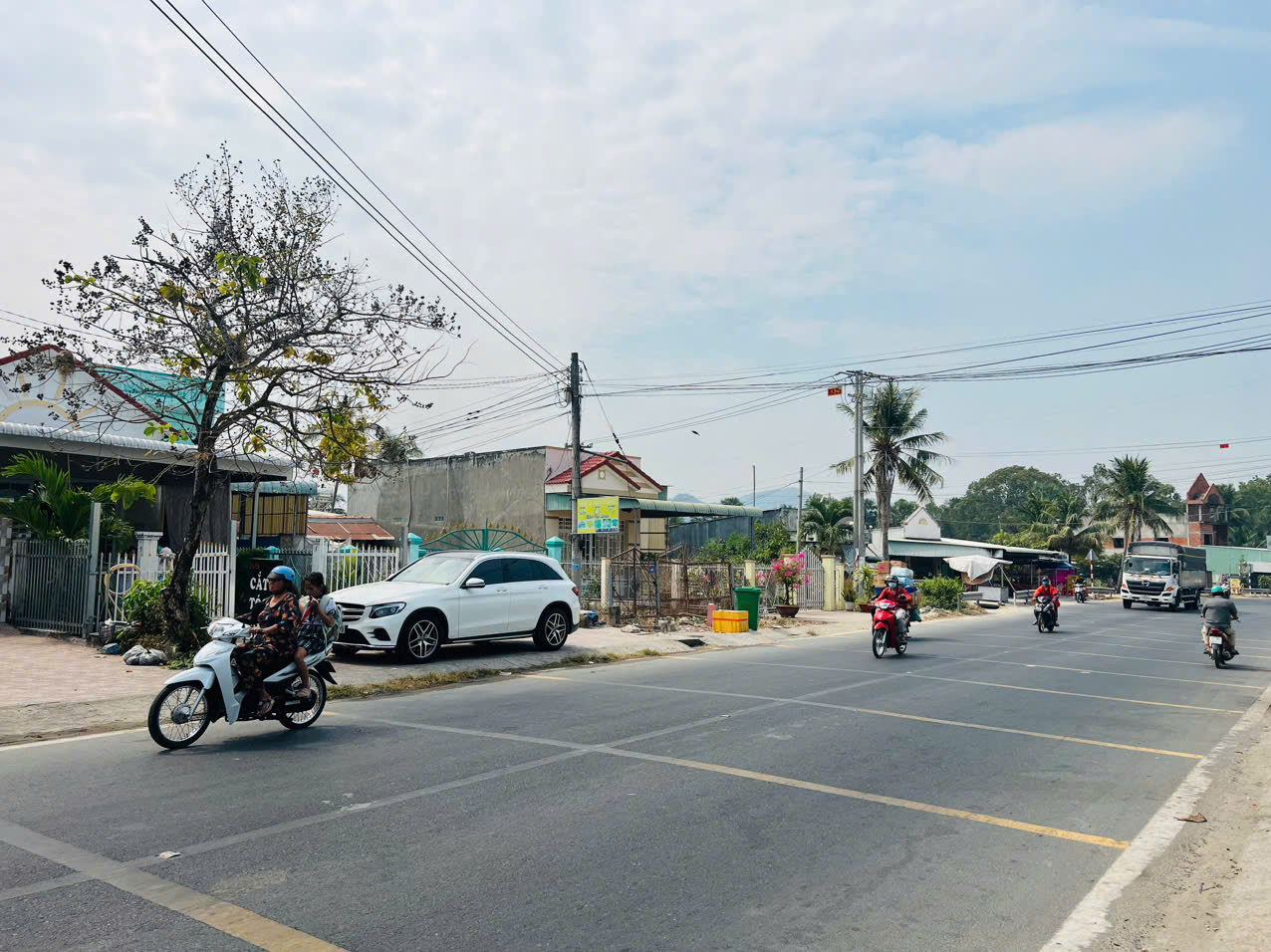 Bán nhà cấp 4 mới ngay mặt tiền Quốc lộ 91, Thị trấn Tịnh Biên, Tịnh Biên, An Giang, 2,5 tỷ, 244 m2 Bán nhà cấp 4 mới ngay mặt tiền Quốc lộ 91, Thị trấn Tịnh Biên, Tịnh Biên, An Giang, 2,5 tỷ, 244 m2