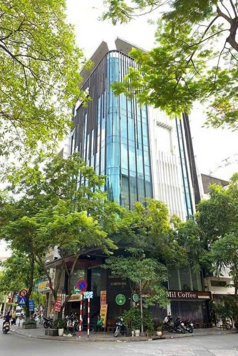 BÁN TOÀ NHÀ MẶT PHỐ NGUYÊN HỒNG, QUẬN ĐỐNG ĐA, LÔ GÓC 100M2, 9 TẦNG, 105 TỶ.
BÁN TOÀ NHÀ MẶT PHỐ NGUYÊN HỒNG, QUẬN ĐỐNG ĐA, LÔ GÓC 100M2, 9 TẦNG, 105 TỶ.