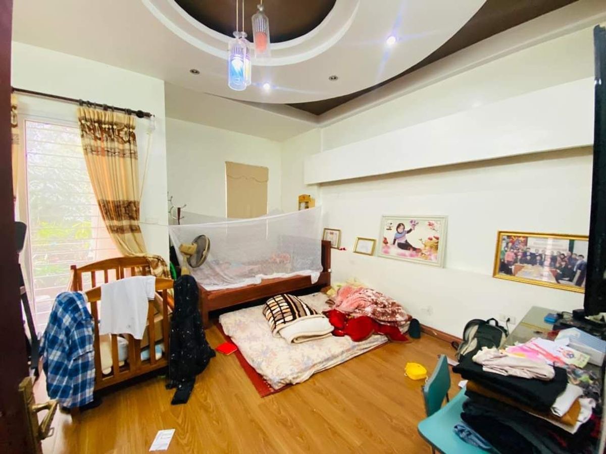 Bán nhà phân lô ngõ 131 phố Thái Hà dt 125 m2 x 4 t mặt tiền 5,5m ngõ thông giá 39,5 tỷ