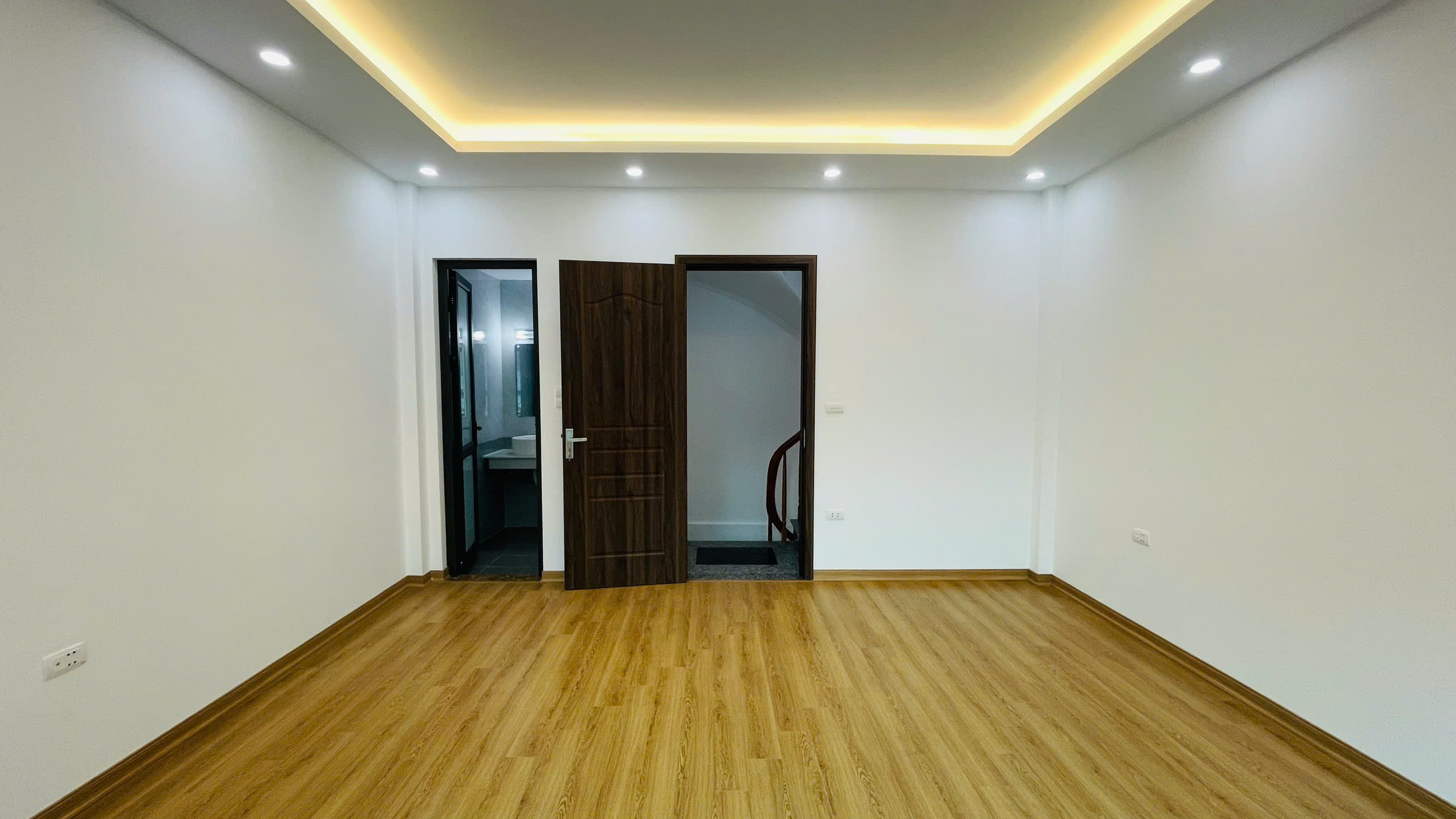 Bán nhà ngõ 61 phố giang văn minh,đội cấn, đội cấn dt 36 m2 x 6 t thang máy lô góc giá 7,9 tỷ Bán nhà ngõ 61 phố giang văn minh,đội cấn, đội cấn dt 36 m2 x 6 t thang máy lô góc giá 7,9 tỷ