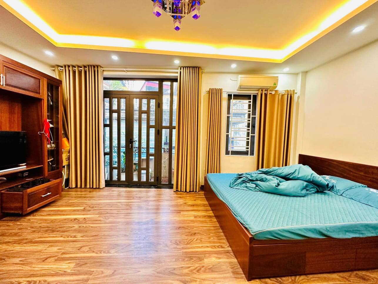 Bán nhà mặt phố Trương Định, Tân Mai vỉa hè kd, Dt 83m2 x 4T, MT 4.5 m giá 26.5 tỷ