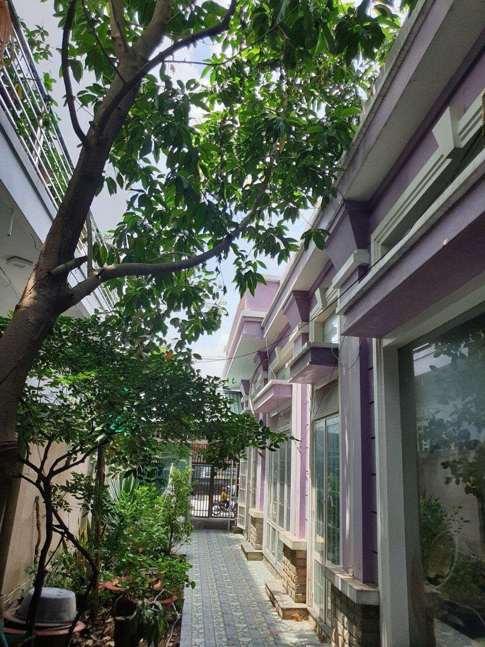 Nhà mặt tiền đường Đào Sư Tích . KDBB tấp nập. 8,5*32 hơn 15 tỷ.