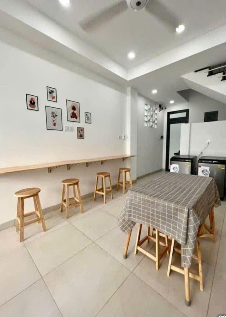 CHDV 5 tầng Bùi Văn Ba quận 7. 6,2*20, 20 phòng khép kín. Hơn 17 tỷ.