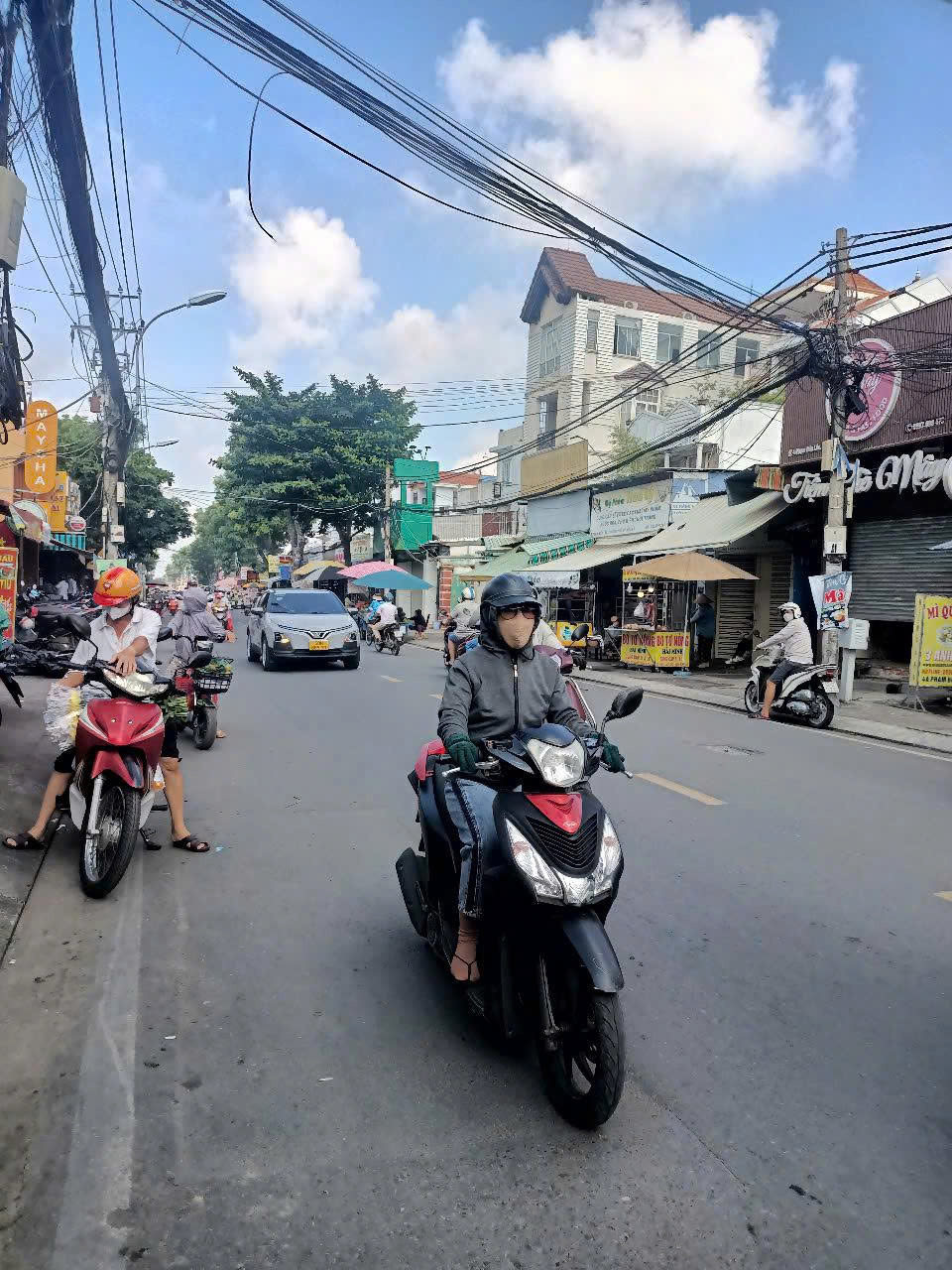 Nhà 4 tàng mặt tiền Gò O Môi quận 7. 9m*24m, hơn 21 tỷ. Nhà 4 tàng mặt tiền Gò O Môi quận 7. 9m*24m, hơn 21 tỷ.