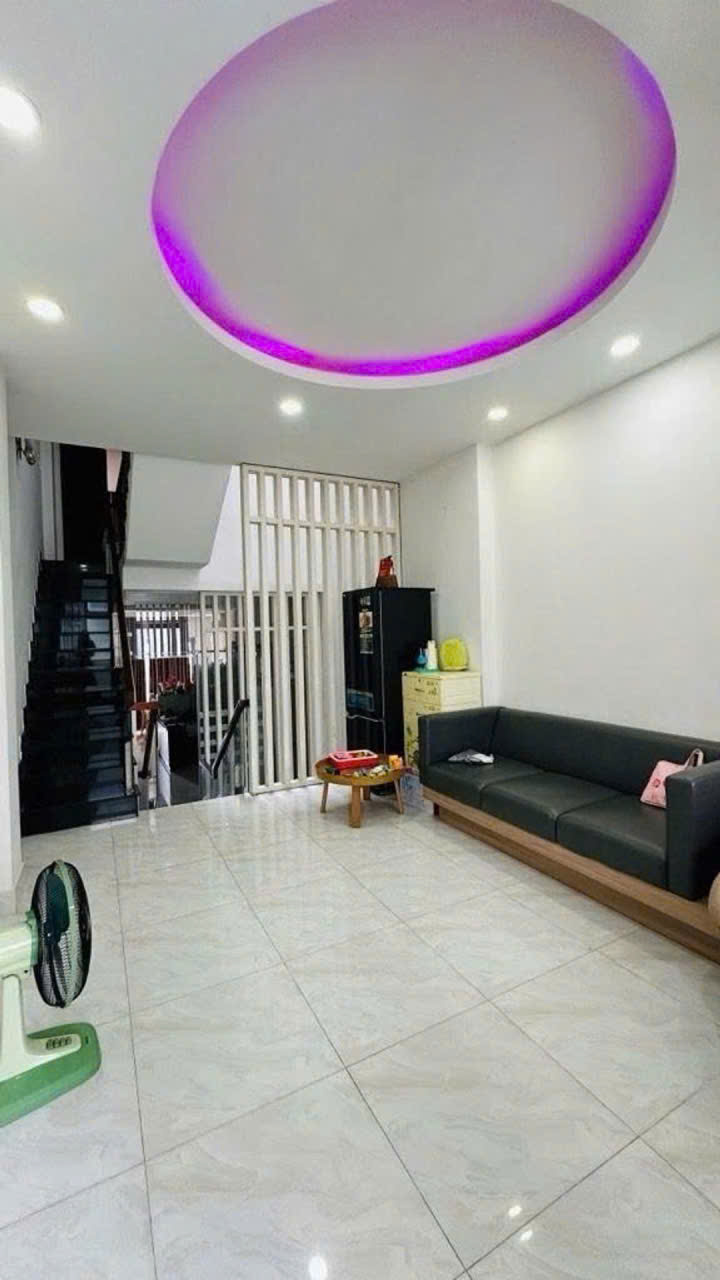 Khoảng 14 tỷ có ngay căn 5 tầng MT đs Lâm Văn bền Tân quy. 4*20. Khoảng 14 tỷ có ngay căn 5 tầng MT đs Lâm Văn bền Tân quy. 4*20.