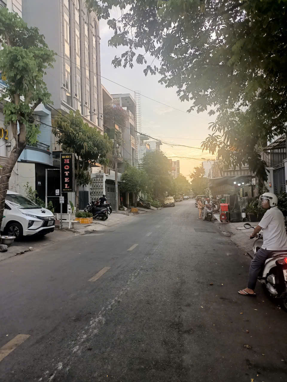 Khoảng 14 tỷ có ngay căn 5 tầng MT đs Lâm Văn bền Tân quy. 4*20. Khoảng 14 tỷ có ngay căn 5 tầng MT đs Lâm Văn bền Tân quy. 4*20.