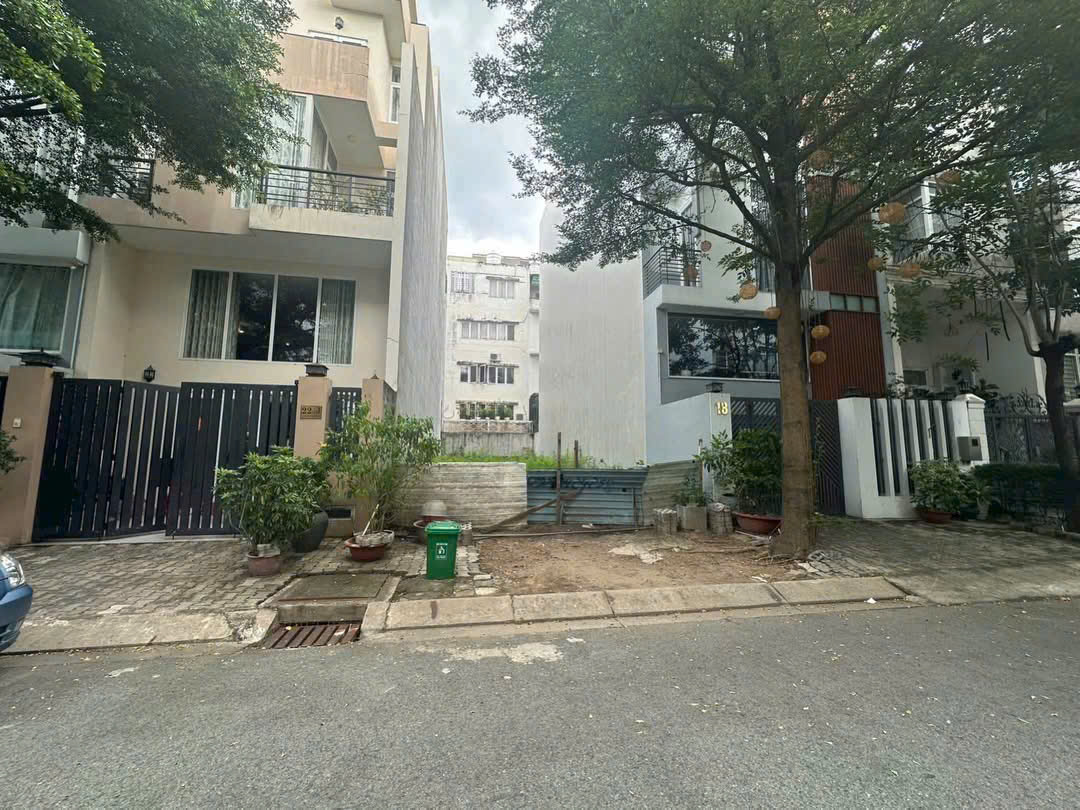 Giảm mạnh bán gấp lô đất dự án VPH Phú Mỹ Q 7. 6*21 chỉ 16,5 tỷ rẻ nhất khu.