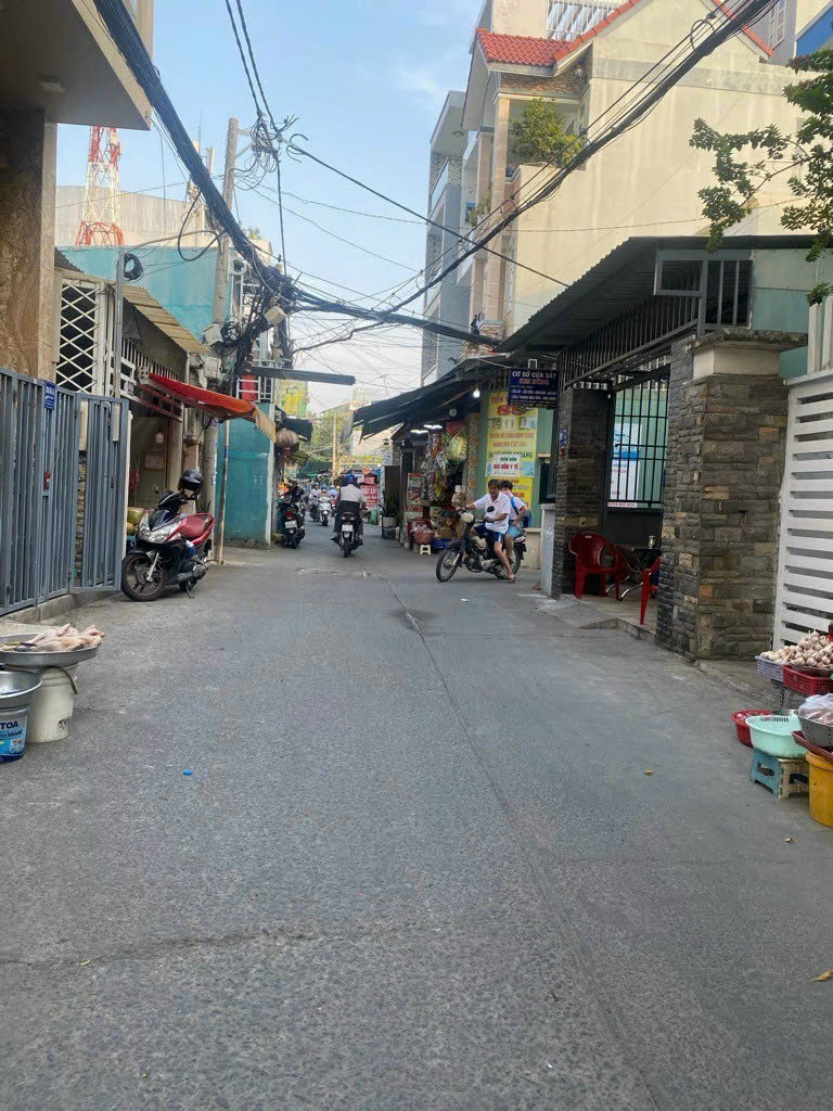 Nhà 3 tầng hẻm xe hơi thông Tân kiểng Quận 7. 94 m2 hơn 9 tỷ.