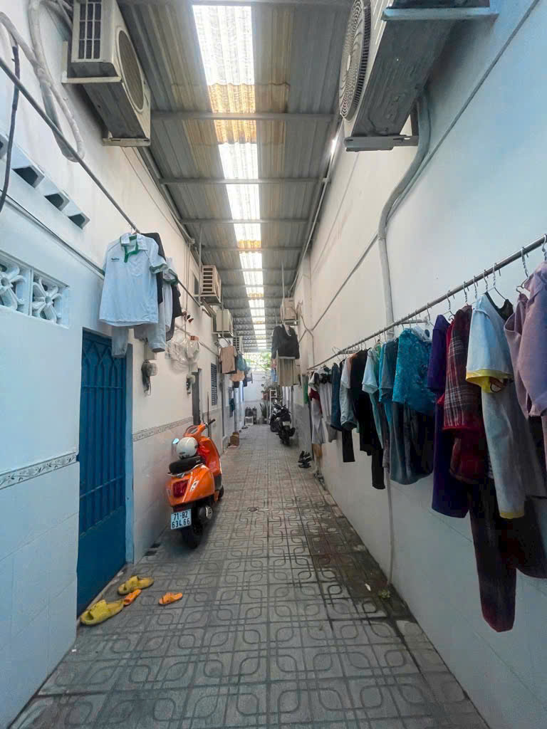 3 căn nhà + 10 phòng trọ hẻm 270 Huỳnh Tấn Phát, Tân thuận. 7,7*30, 11,5 tỷ. 3 căn nhà + 10 phòng trọ hẻm 270 Huỳnh Tấn Phát, Tân thuận. 7,7*30, 11,5 tỷ.
