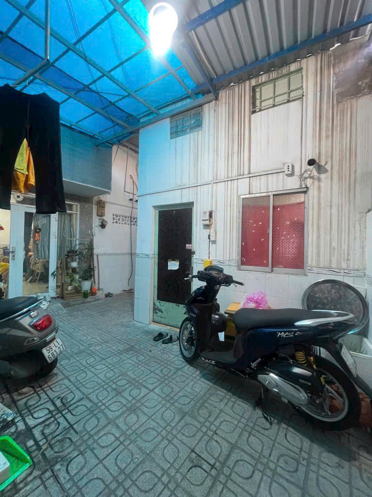 3 căn nhà + 10 phòng trọ hẻm 270 Huỳnh Tấn Phát, Tân thuận. 7,7*30, 11,5 tỷ. 3 căn nhà + 10 phòng trọ hẻm 270 Huỳnh Tấn Phát, Tân thuận. 7,7*30, 11,5 tỷ.