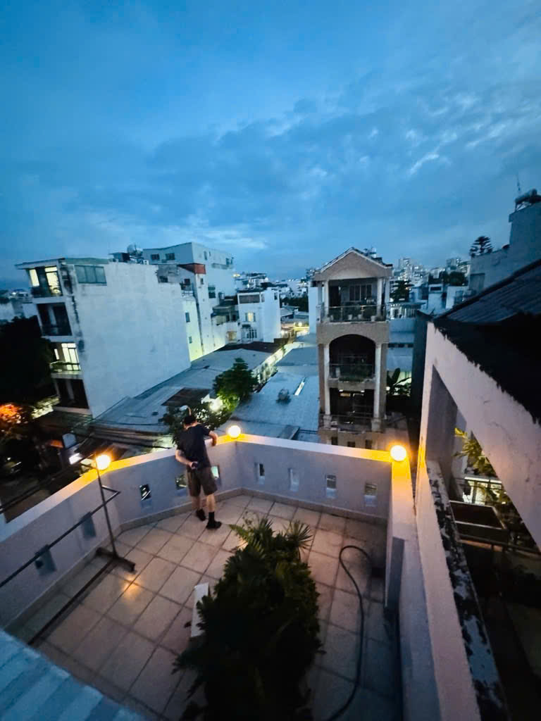 Nhà 4 tầng mặt tiền đường số Tân quy quận 7. 5*14 chỉ 13,3 tỷ.