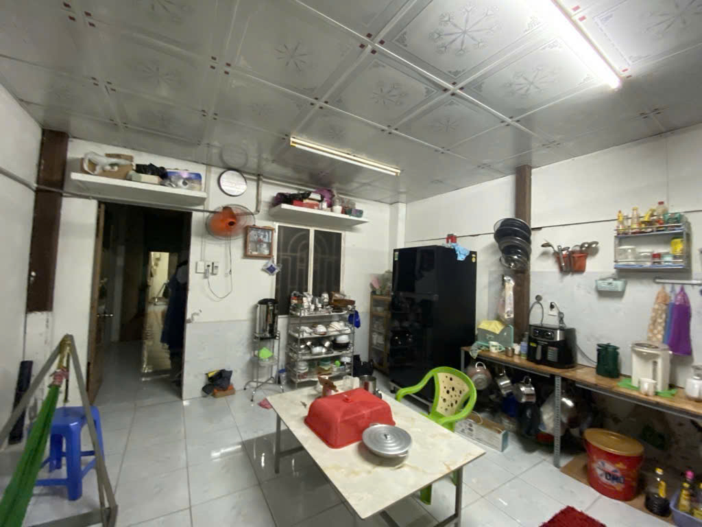 Nhà mặt tiền đường Lê Văn Lương Quận 7. 161 m2 thổ cư, 12,5 tỷ.