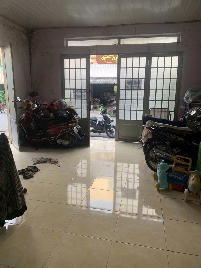 Dãy trọ 2 tầng, hẻm thông 6 m, Lâm Văn bền quận 7. 140 m2, hơn 80 tr/ m2.