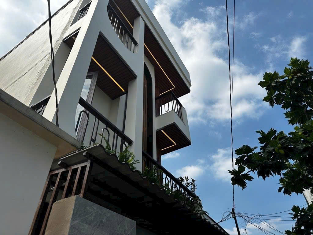 Nhà 3 tầng mới đẹp, thu nhập 40 tr. HXH Lâm Văn Bền Quạn 7. 5* 27, 12,5 tỷ.