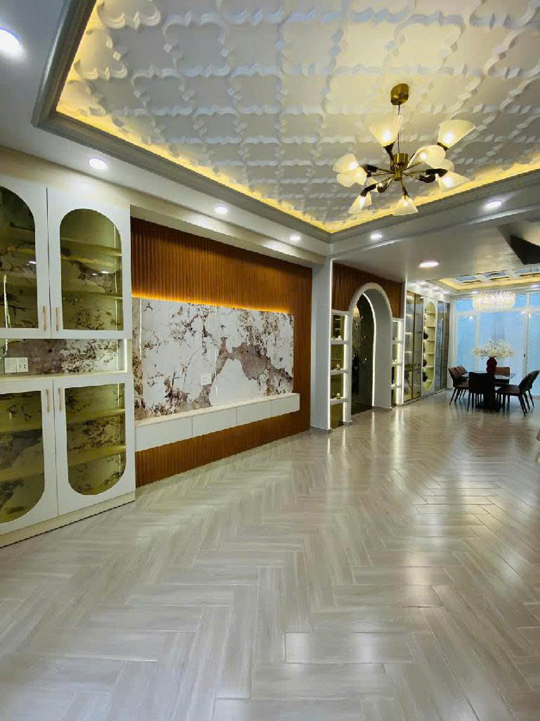 Nhà 3 tầng mới đẹp hẻm xe hơi Tân Phú Quận 7. 5,5*15 hơn 8 tỷ.