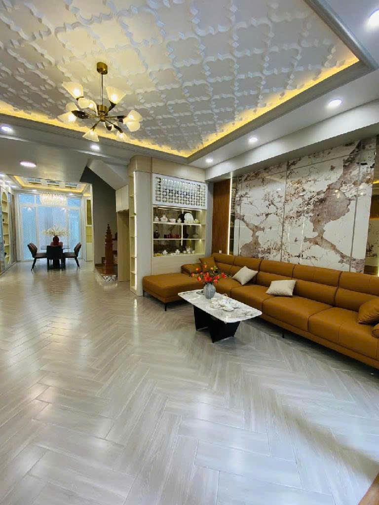 Nhà 3 tầng mới đẹp hẻm xe hơi Tân Phú Quận 7. 5,5*15 hơn 8 tỷ.