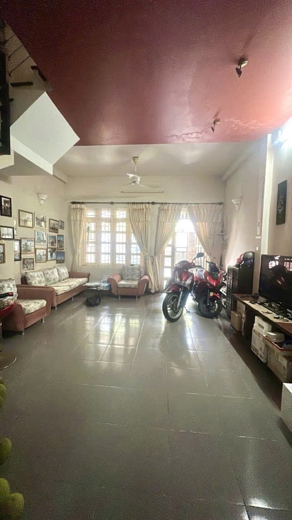 Nhà 3 tầng đường nhựa 12m, KDC Savimex Quận 7. 5*18, hơn 11 tỷ.