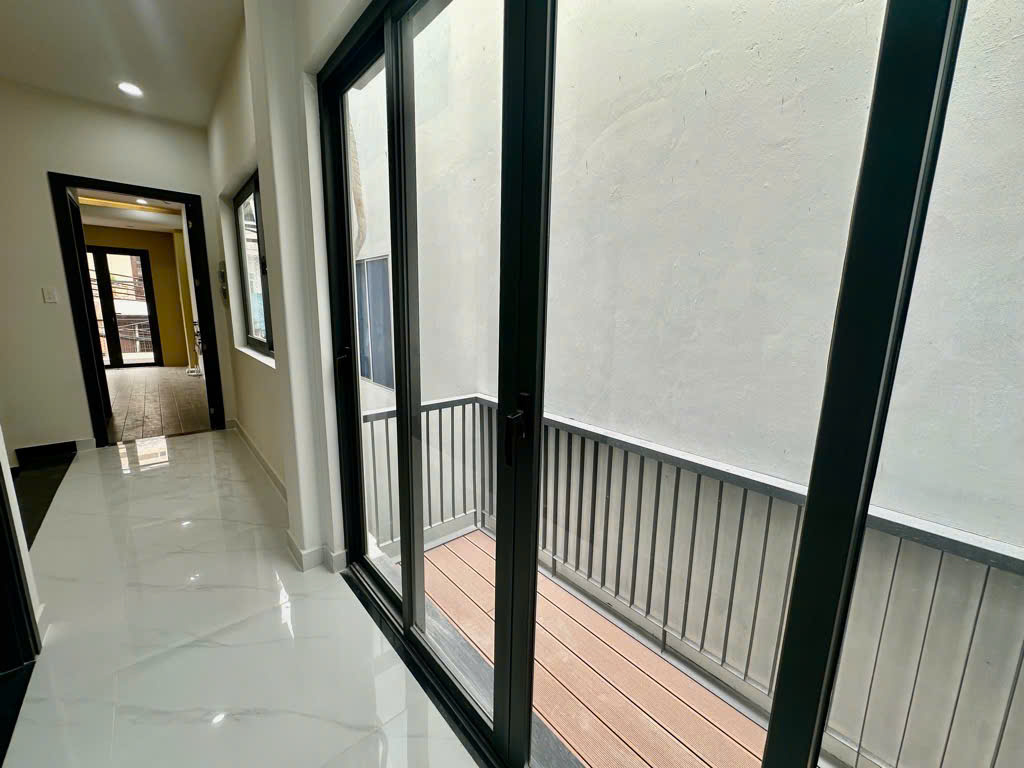 NHÀ MỚI ĐẸP MẶT HẺM 95 LÊ VĂN LƯƠNG, TÂN KIỂNG QUẬN 7. 5*20 11,5 TỶ.