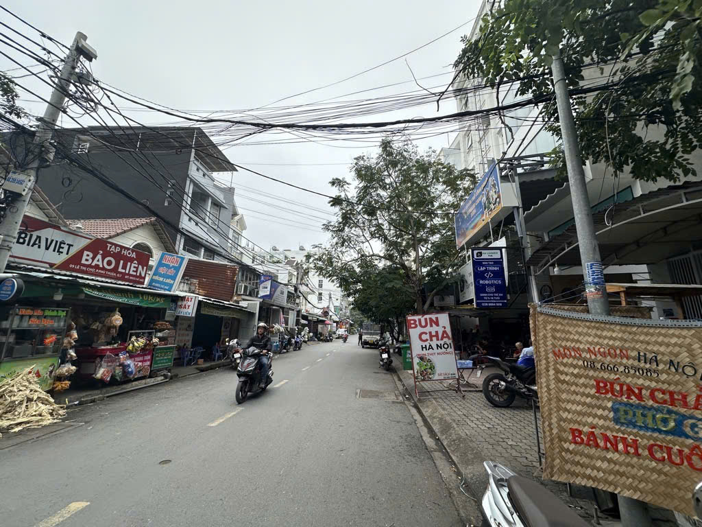 Nhà MT Lê Thị Chợ Q7, được hầm và cao tầng. 160 m2 giảm mạnh 15 tỷ . QUÁ RẺ! Nhà MT Lê Thị Chợ Q7, được hầm và cao tầng. 160 m2 giảm mạnh 15 tỷ . QUÁ RẺ!