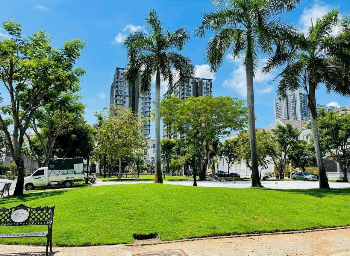 Biệt thự khu VIP Cityland Q 7. 10*22, hầm và 4 tầng. Hơn 42 tỷ. Biệt thự khu VIP Cityland Q 7. 10*22, hầm và 4 tầng. Hơn 42 tỷ.