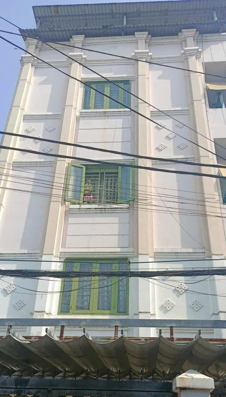 CHDV hẻm 502 Huỳnh Tấn Phát BT Quận 7. 10*19, hơn 16 tỷ. CHDV hẻm 502 Huỳnh Tấn Phát BT Quận 7. 10*19, hơn 16 tỷ.