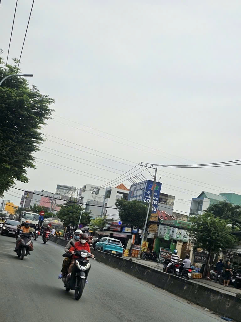 Nhà mặt tiền đường Huỳnh Tấn Phát Quận 7. 175 m2 hơn 20 tỷ. Nhà mặt tiền đường Huỳnh Tấn Phát Quận 7. 175 m2 hơn 20 tỷ.