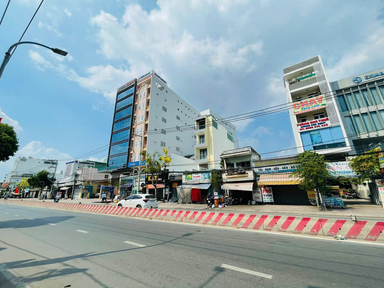 Mặ.t đường Huỳnh Tấn Phát rộng 30 m, KDBB sầm uất. 7,5*30 hơn 17 t.ỷ. Mặ.t đường Huỳnh Tấn Phát rộng 30 m, KDBB sầm uất. 7,5*30 hơn 17 t.ỷ.