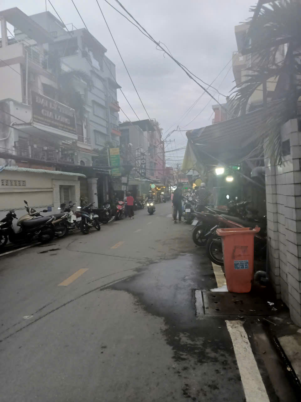 Dãy trọ HXH Bùi Văn ba Quận 7. 8,7*30 hơn 18 tỷ. Dãy trọ HXH Bùi Văn ba Quận 7. 8,7*30 hơn 18 tỷ.