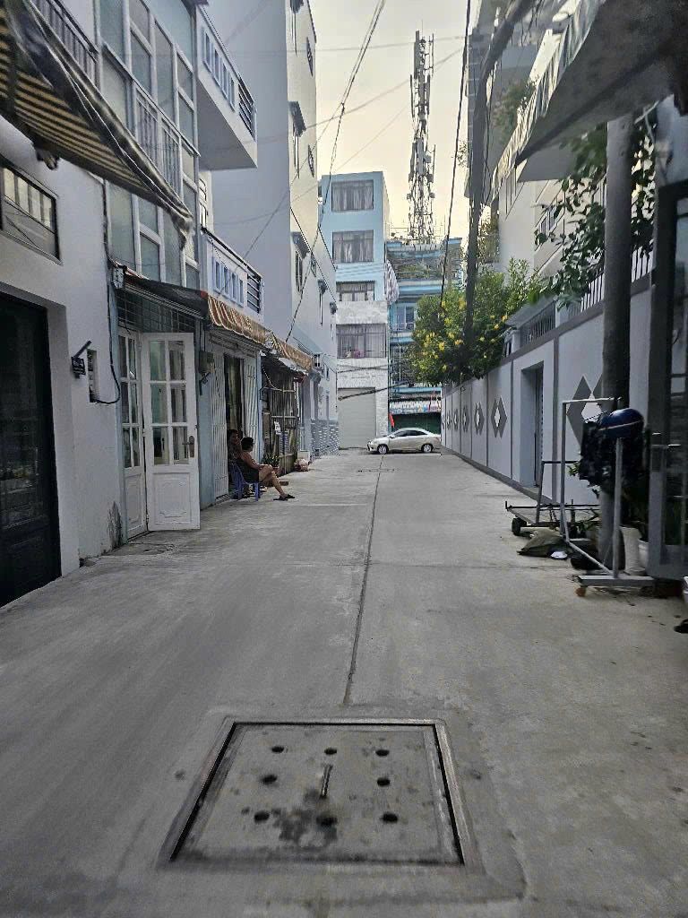 Dãy trọ hẻm thông 6 m Tân hưng Quận 7. Gần 200 m2 thổ cư, 12 tỷ.