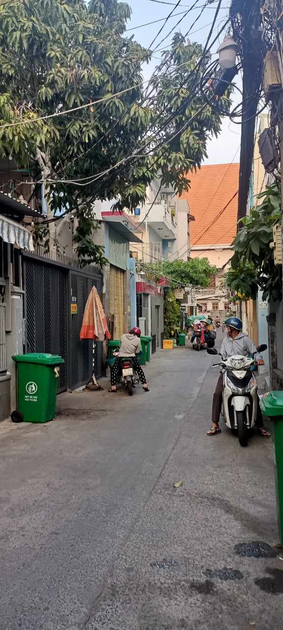 Nhà quận 7 hẻm xe hơi thông . 5,3*26, 128 m2 thổ cư chỉ 6,7 tỷ.