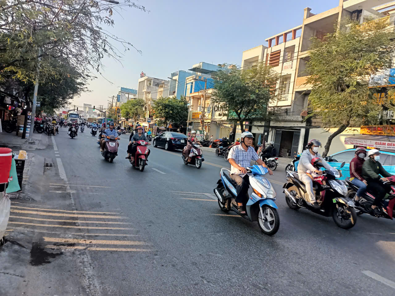 Nhà mặt tiền Huỳnh Tấn Phát gần chợ Phú xuân. 5,1*17, nở hậu chỉ 14 tỷ.
