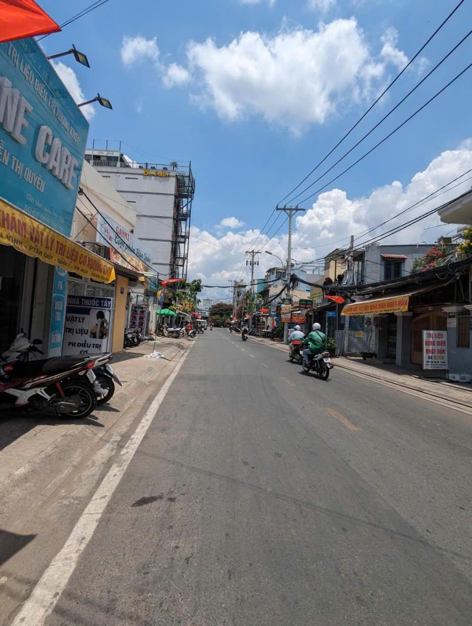 Nhà đẹp 6 tầng MT Mai Văn Vĩnh Quận 7. 6,6*20 giá 26,5 tỷ.