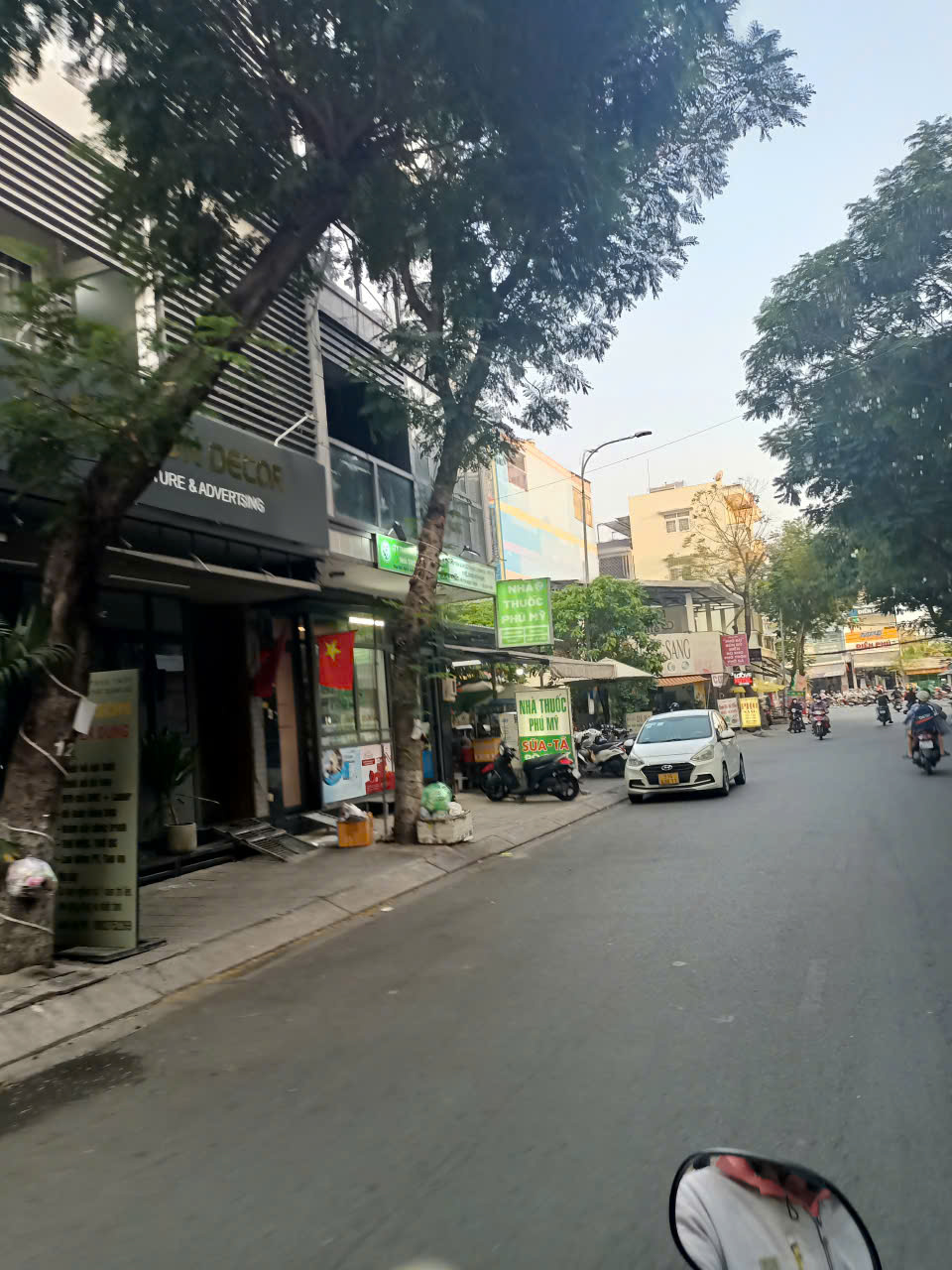 Đất mặt tiền đường số 79 Tân quy quận 7. 4*21 giá  15,3 tỷ.