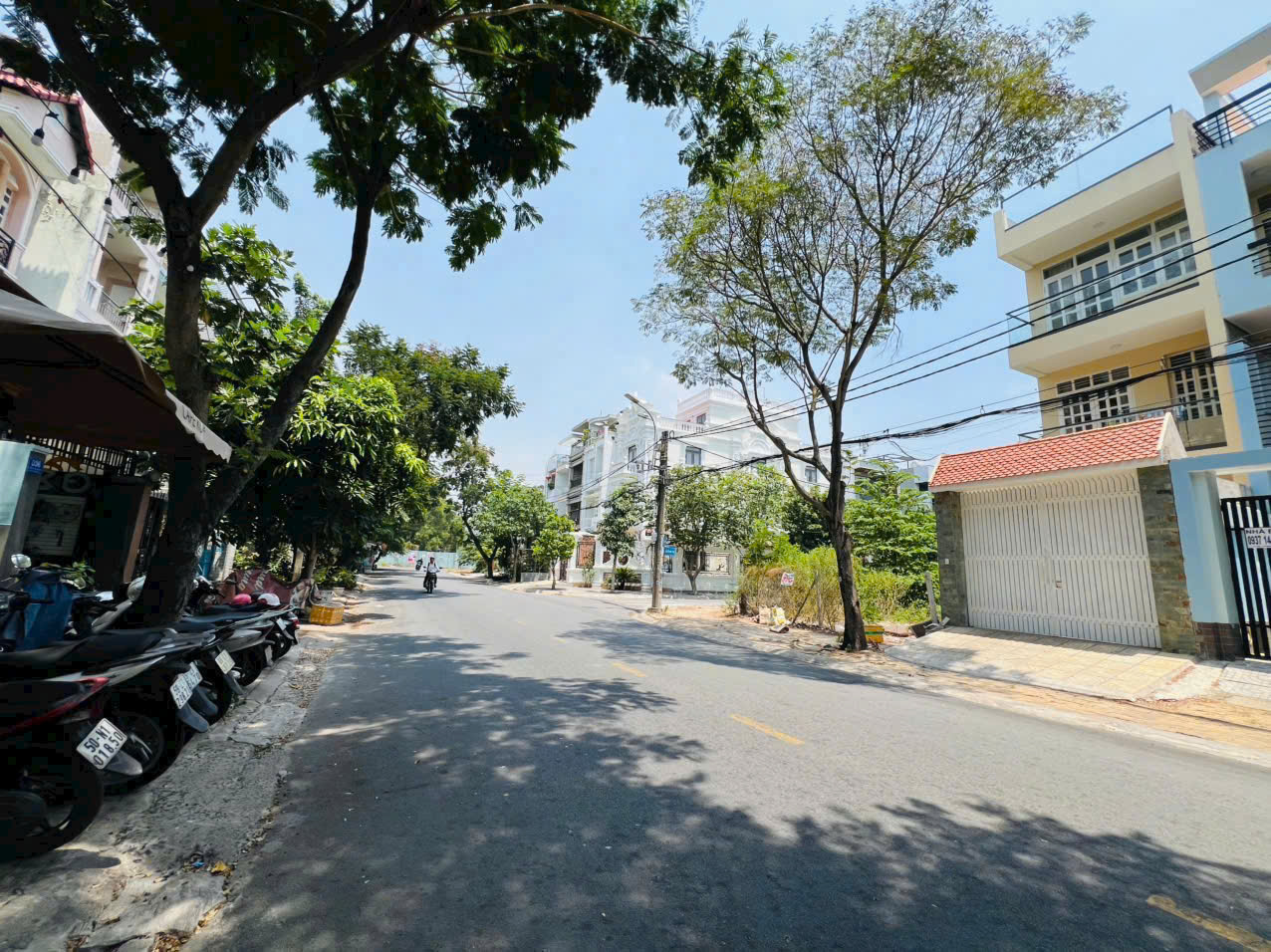 Đất mặt tiền đường 20 m, khu Phú mỹ Chợ lớn Bellaza Quận 7. 11 tỷ. Đất mặt tiền đường 20 m, khu Phú mỹ Chợ lớn Bellaza Quận 7. 11 tỷ.