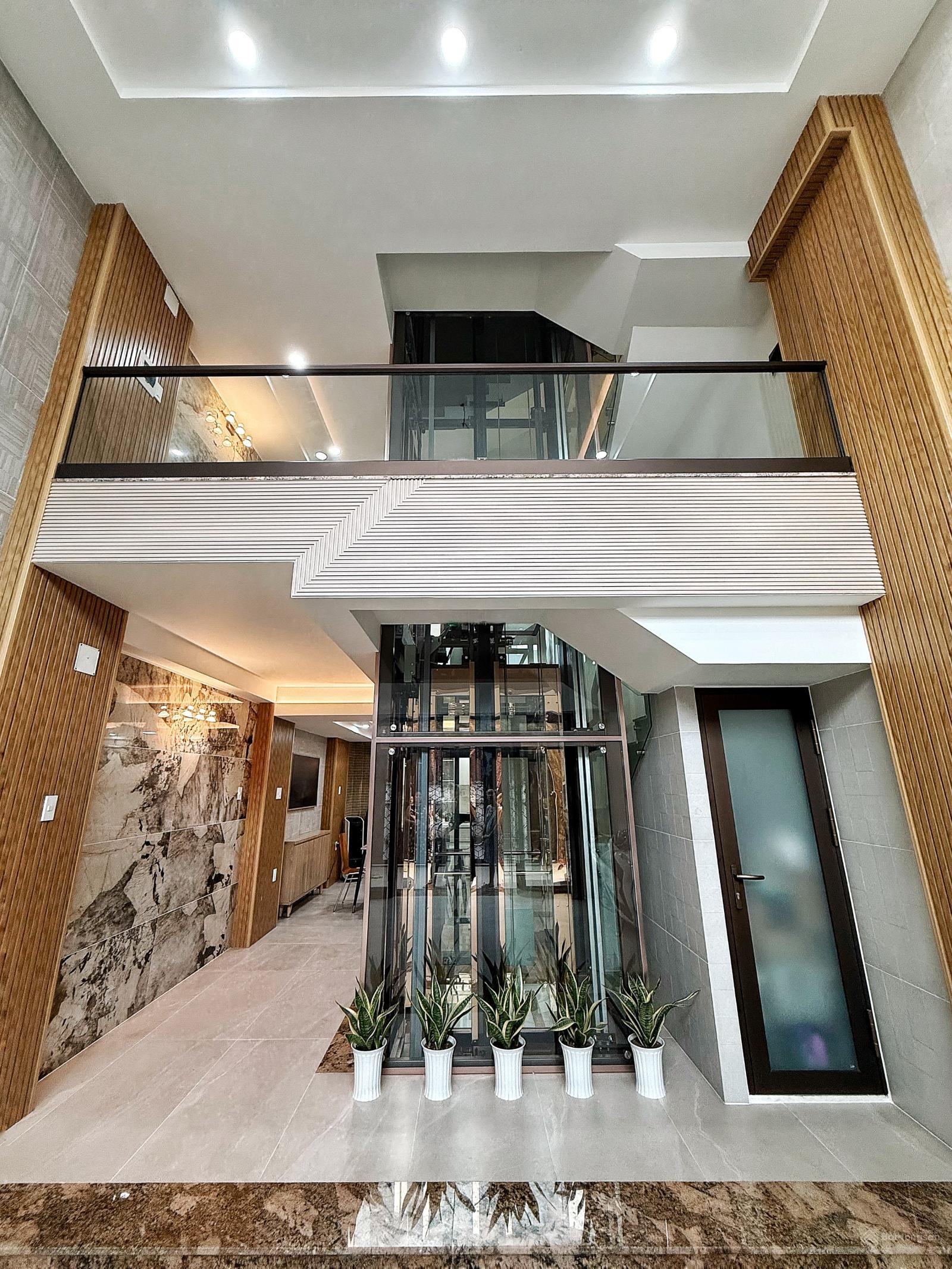 GIÁ 14,5 TỶ - SIÊU PHẨM 5 TẦNG – FULL NỘI THẤT – HXH 496 DƯƠNG QUẢNG HÀM, P.6, GÒ VẤP
