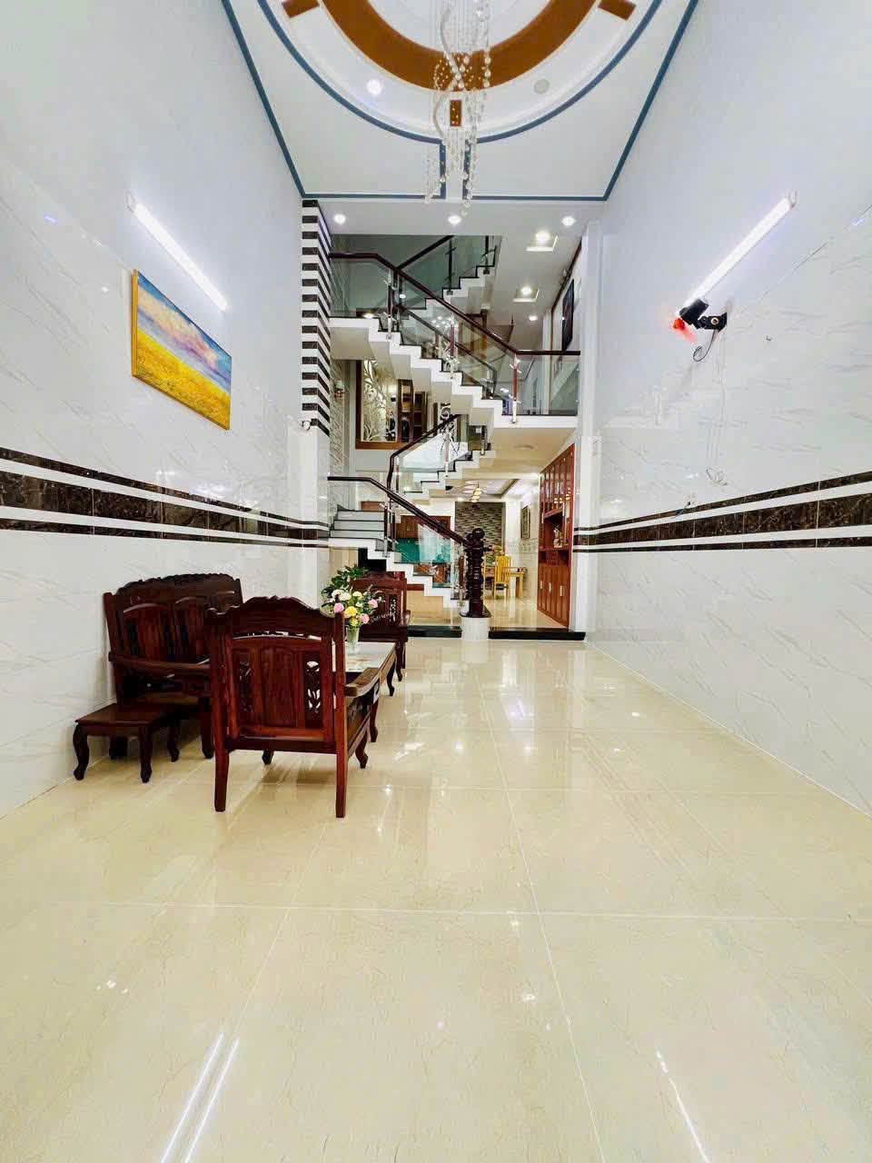 BÁN NHÀ 20/4 NGUYỄN VĂN DUNG - P.6 - GÒ VẤP. GIÁ 9,9 TỶ
