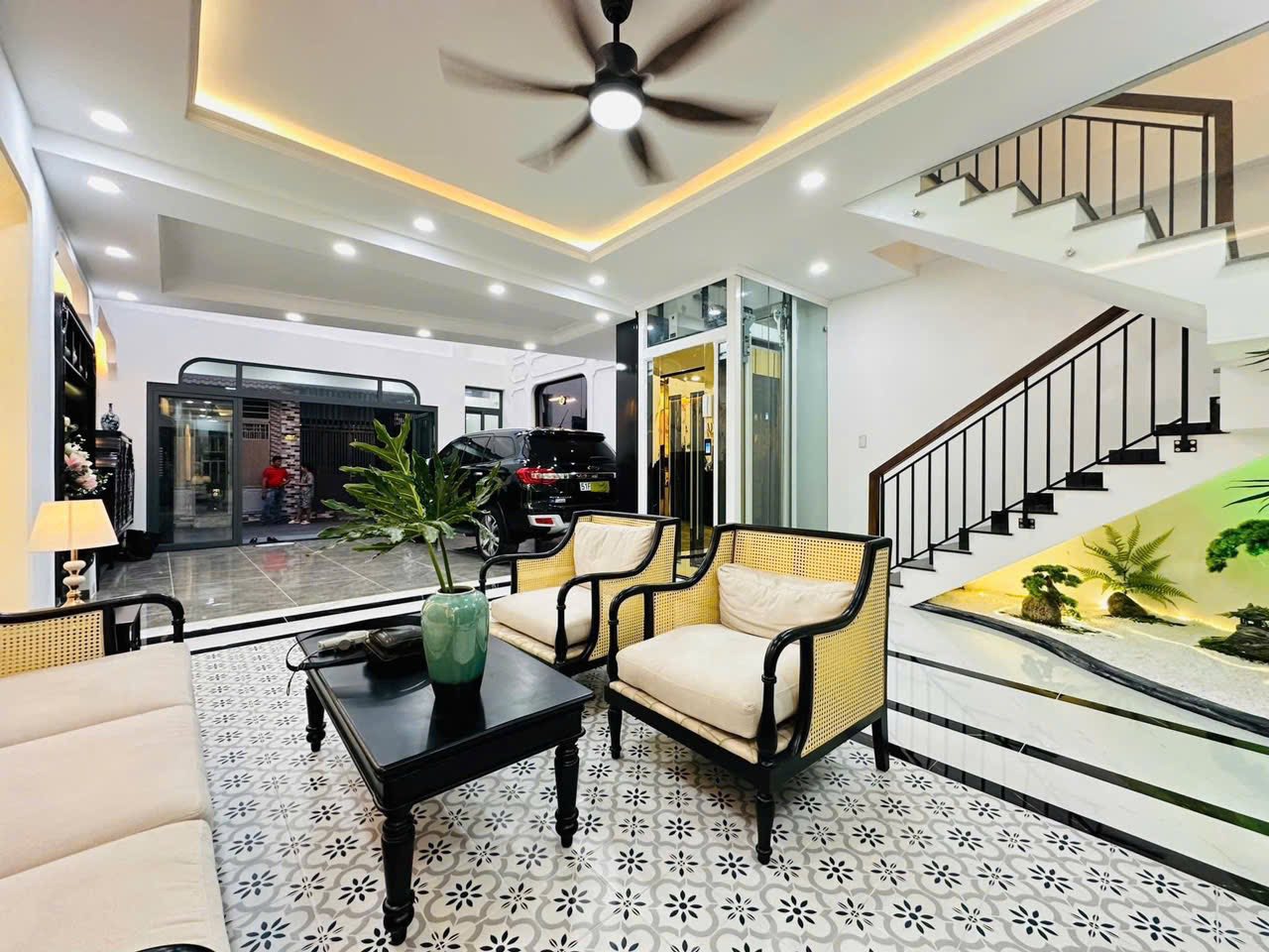 SIÊU PHẨM INDOCHINE ĐỐI DIỆN EMART - 5 TẦNG THANG MÁY - 11,6 TỶ SIÊU PHẨM INDOCHINE ĐỐI DIỆN EMART - 5 TẦNG THANG MÁY - 11,6 TỶ