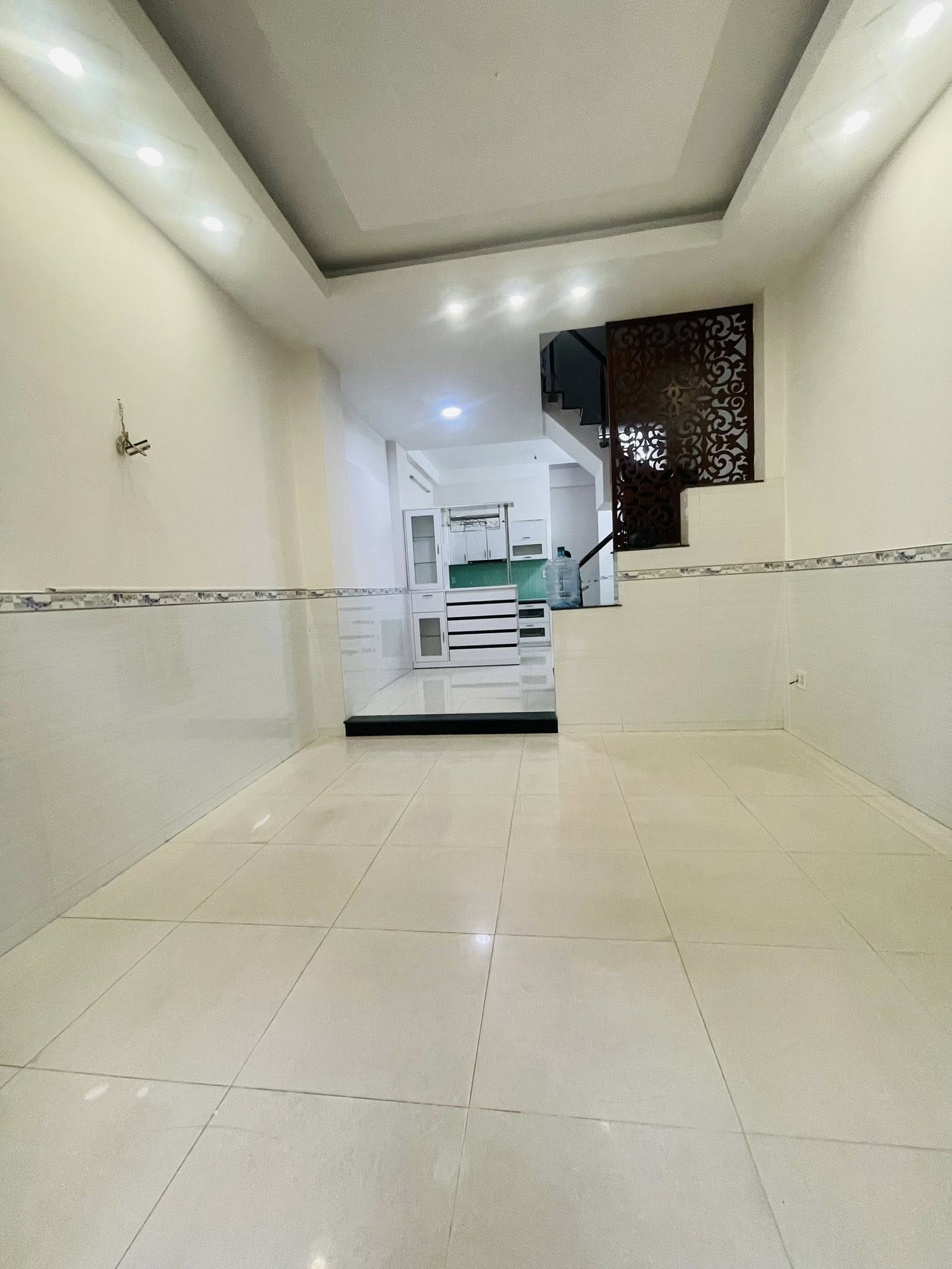 Bán nhà 401/16 Lê Văn Thọ P.9 GV, Dt 4x12m, 1 trệt 3 lầu ST. Giá 7,6 tỷ