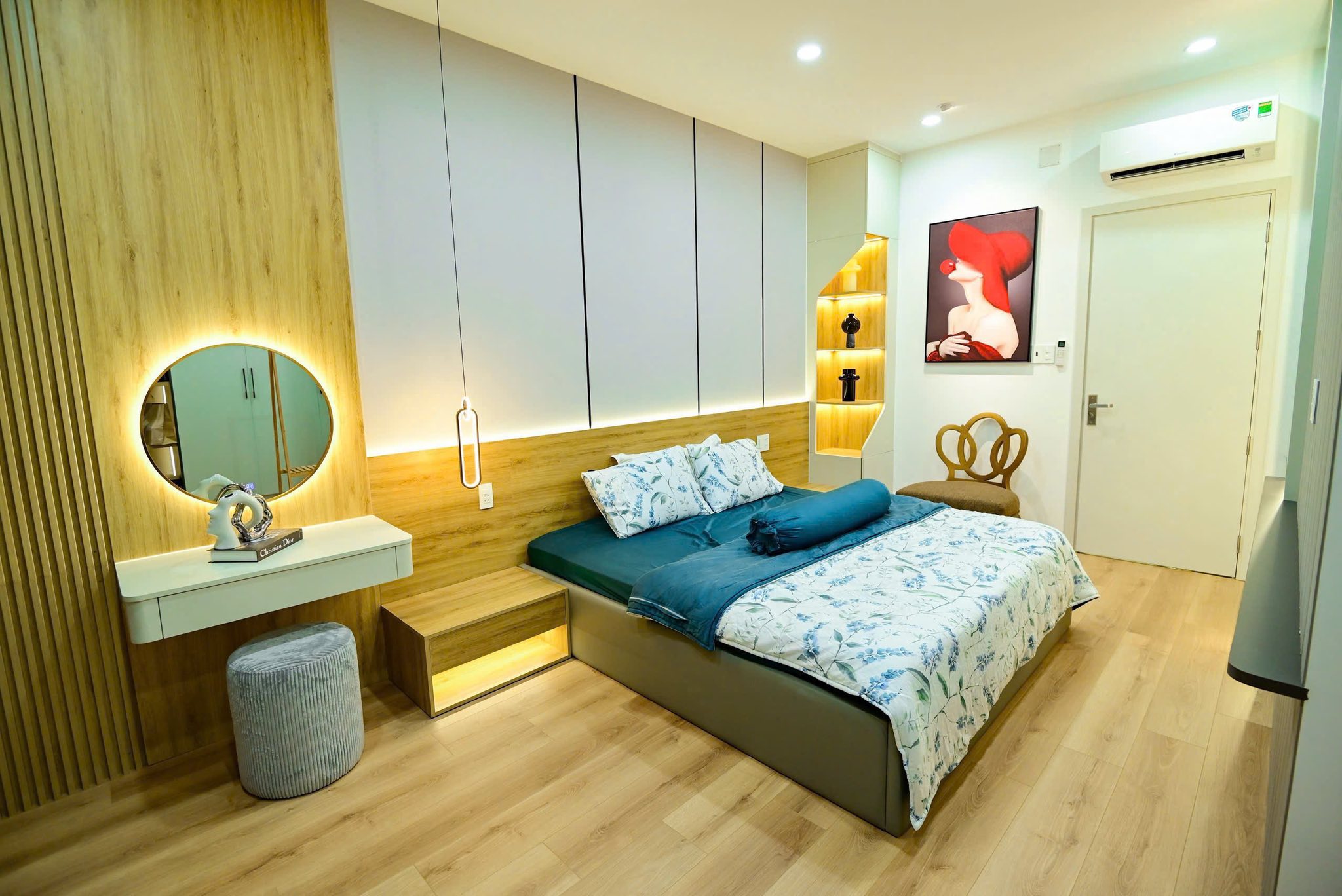 Bán nhà 36/120 Lê Thị Hồng, DT 5x20m, 1 trệt 3 lầu thang máy. Giá 18,5 tỷ