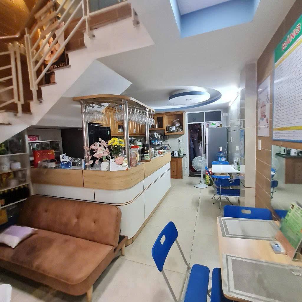 Bán nhà hẻm 62/7 Phạm Huy Thông P7, DT 4x20m, 1 trệt 4 lầu. Giá 15 tỷ