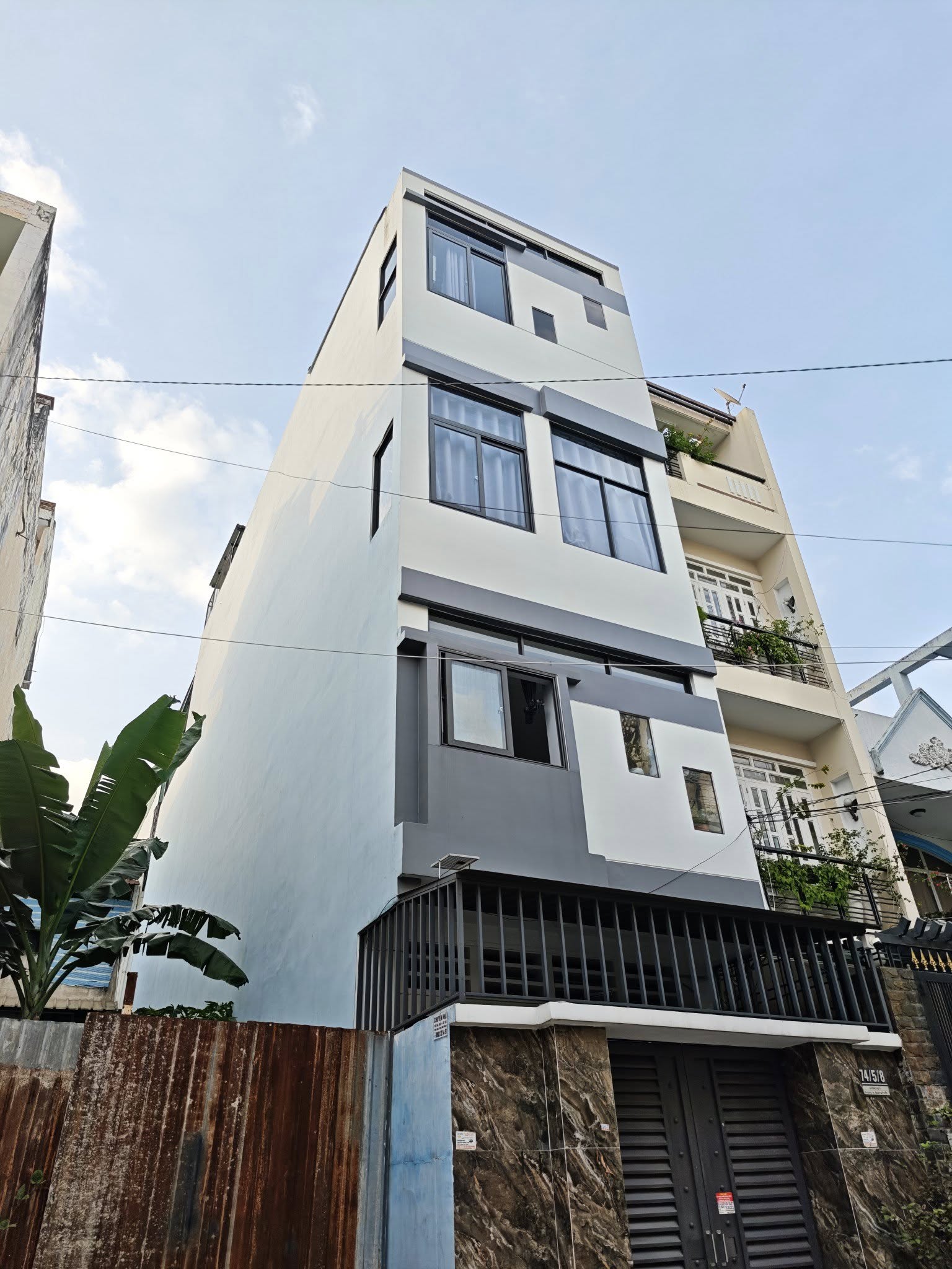 Bán nhà 74/5/8 Đường số 9 Phường 16 GV, DT 4x20m, 1 trệt 3 lầu ST. Giá chỉ 12 tỷ