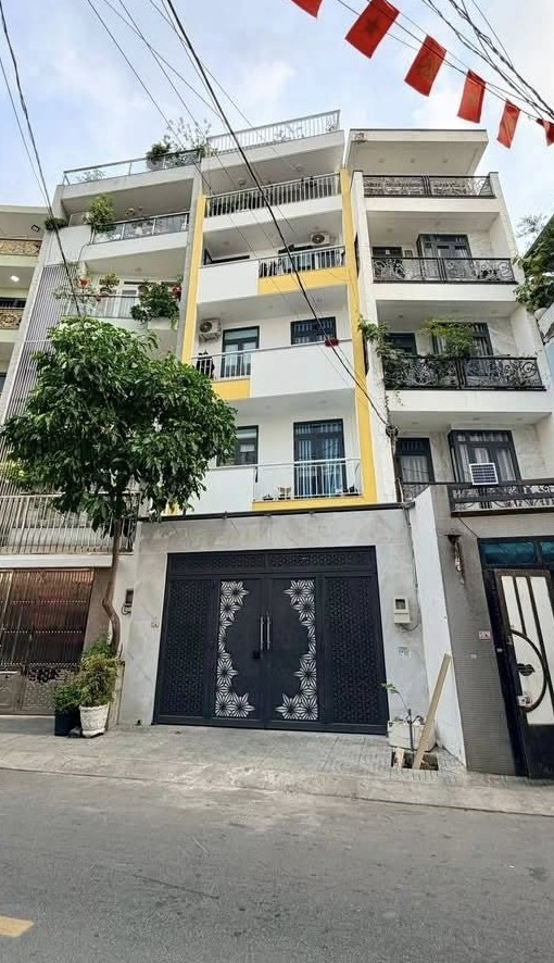 Mặt tiền 83 Nguyễn Văn Công P. Hạnh Thông, 4,3x19m, 5 tầng. Giá 15,6 tỷ TL