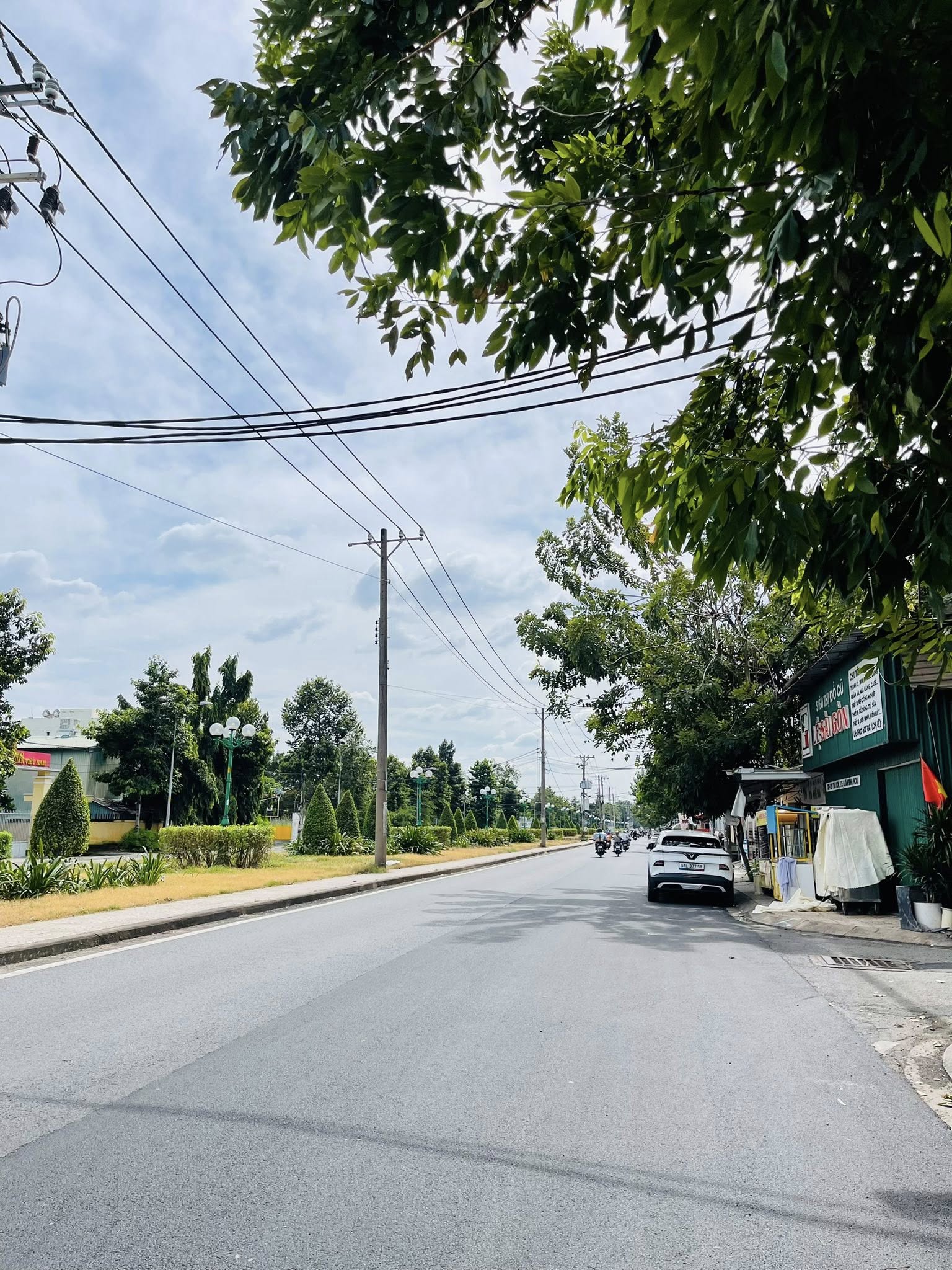 MẶT TIỀN 331 TÂN SƠN PHƯỜNG 15 TÂN BÌNH, DT 4,1 X 23M, CẤP 4. GIÁ CHỈ 13,5 TỶ