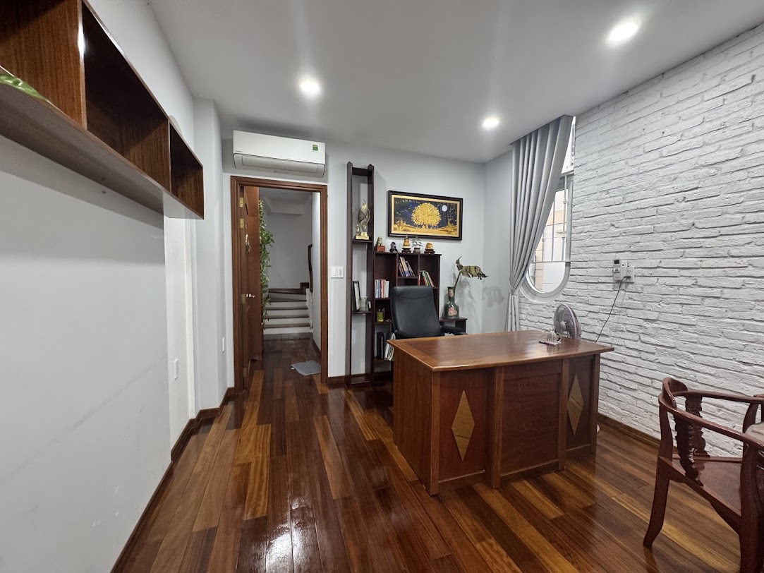 Bán nhà 350/112 Nguyễn Văn Lượng ngay Lotte Mart, DT 5,4x23m, 3 lầu. Giá 11,8 tỷ Bán nhà 350/112 Nguyễn Văn Lượng ngay Lotte Mart, DT 5,4x23m, 3 lầu. Giá 11,8 tỷ