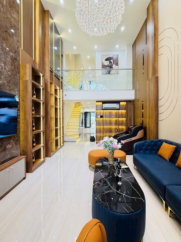 Bán nhà 128/47 Bùi Quang Là, 1 trệt lửng 4 lầu, thang máy. Giá 12,5 tỷ TL