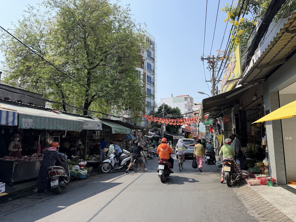 MẶT TIỀN 70A THỐNG NHẤT P.10 GÒ VẤP, 1 TRỆT 6 LẦU THANG MÁY. GIÁ 15 TỶ TL