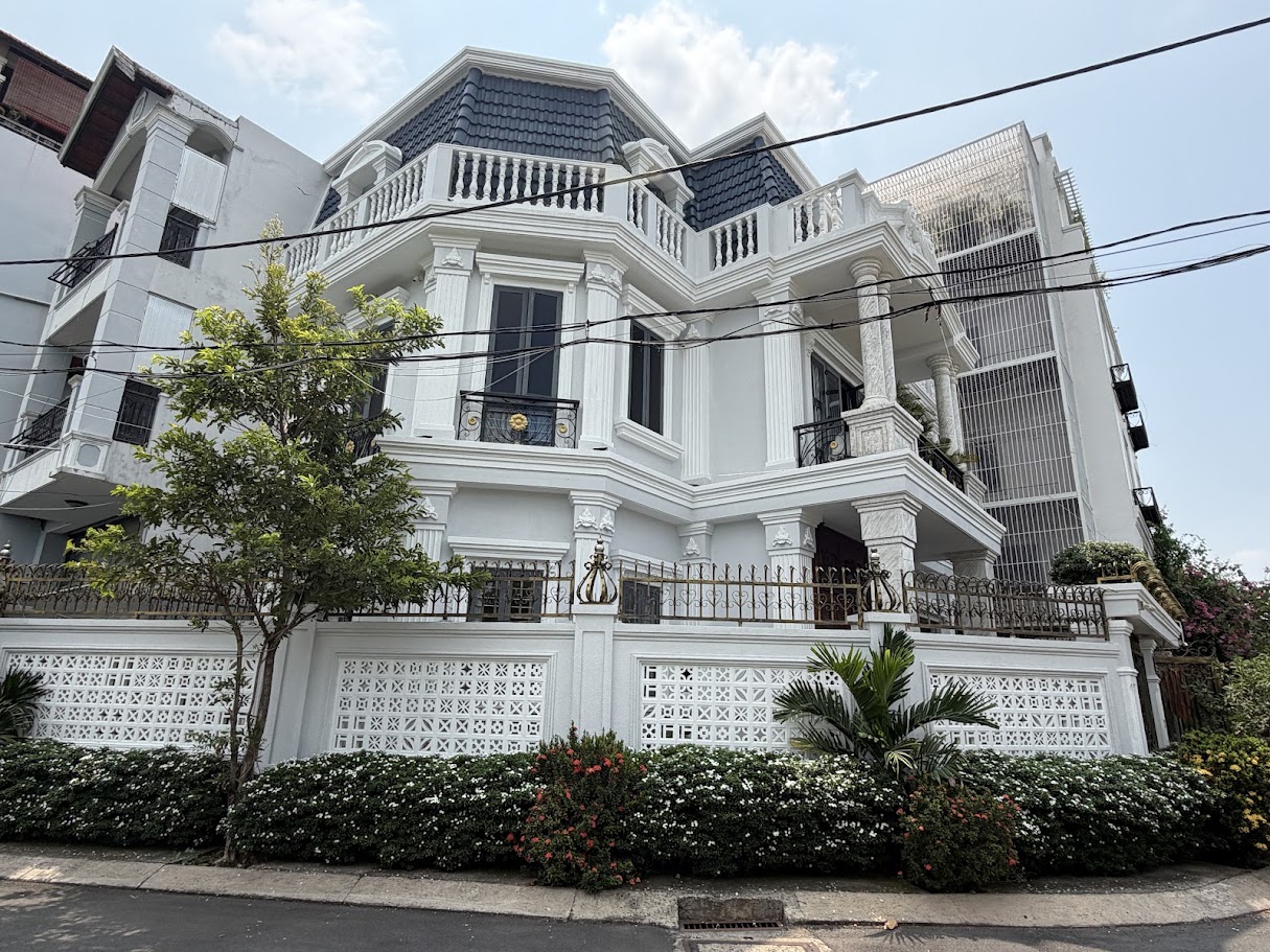 BIỆT THỰ DƯƠNG QUẢNG HÀM GÒ VẤP, DT 15x12M, 1 TRỆT 2 LẦU ÁP MÁI. GIÁ 23,9 TỶ